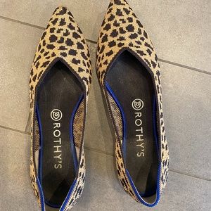 Rothy's "The Point" Size 8 in Leopard
